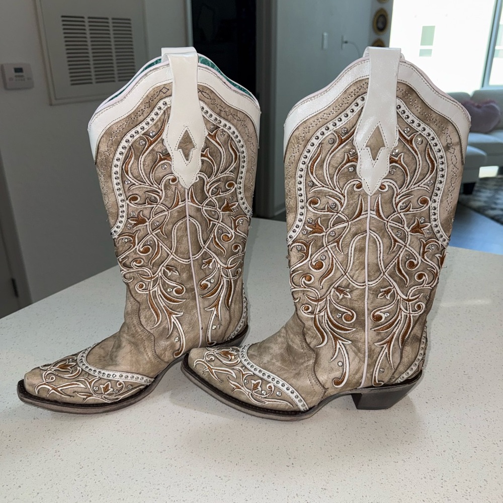 Corral Cream And Brown Embroidered Heeled Boots - image 1